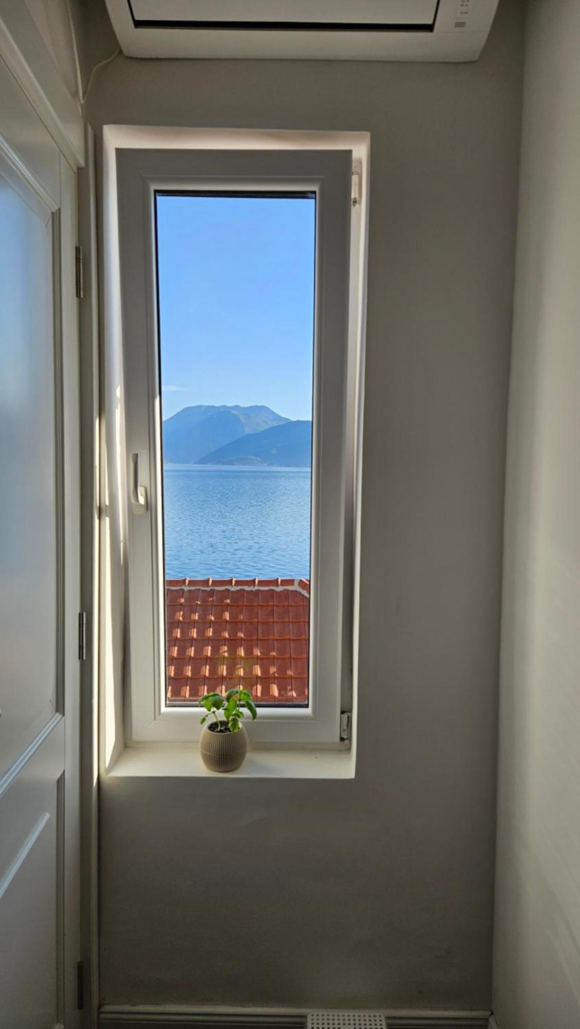 La Casa Di Sonja Apartment Tivat Luaran gambar